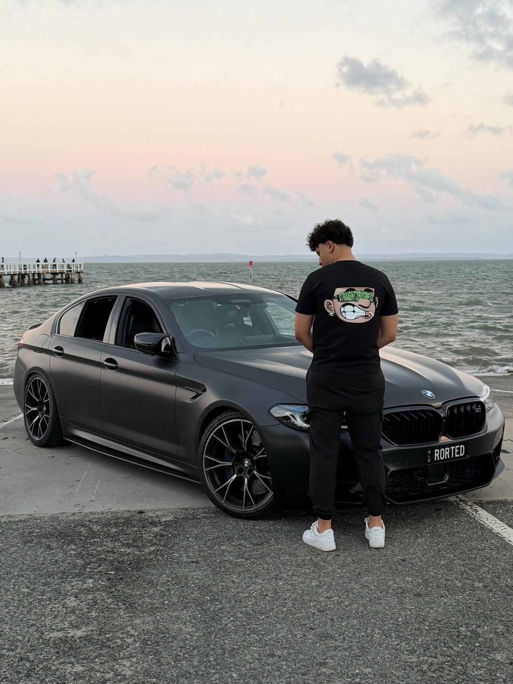 S2B- Black